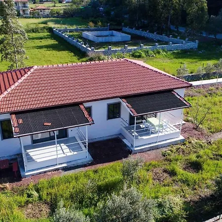 Uslu One Bedroom Daily Weekly Casa vacanze Turgutkoy