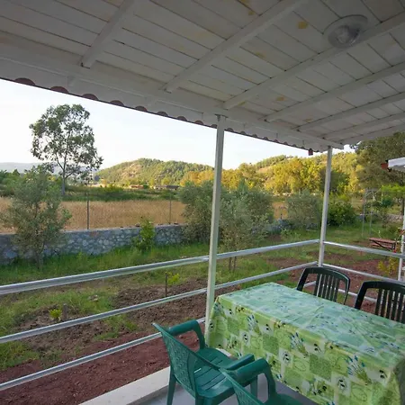 Uslu One Bedroom Daily Weekly *
